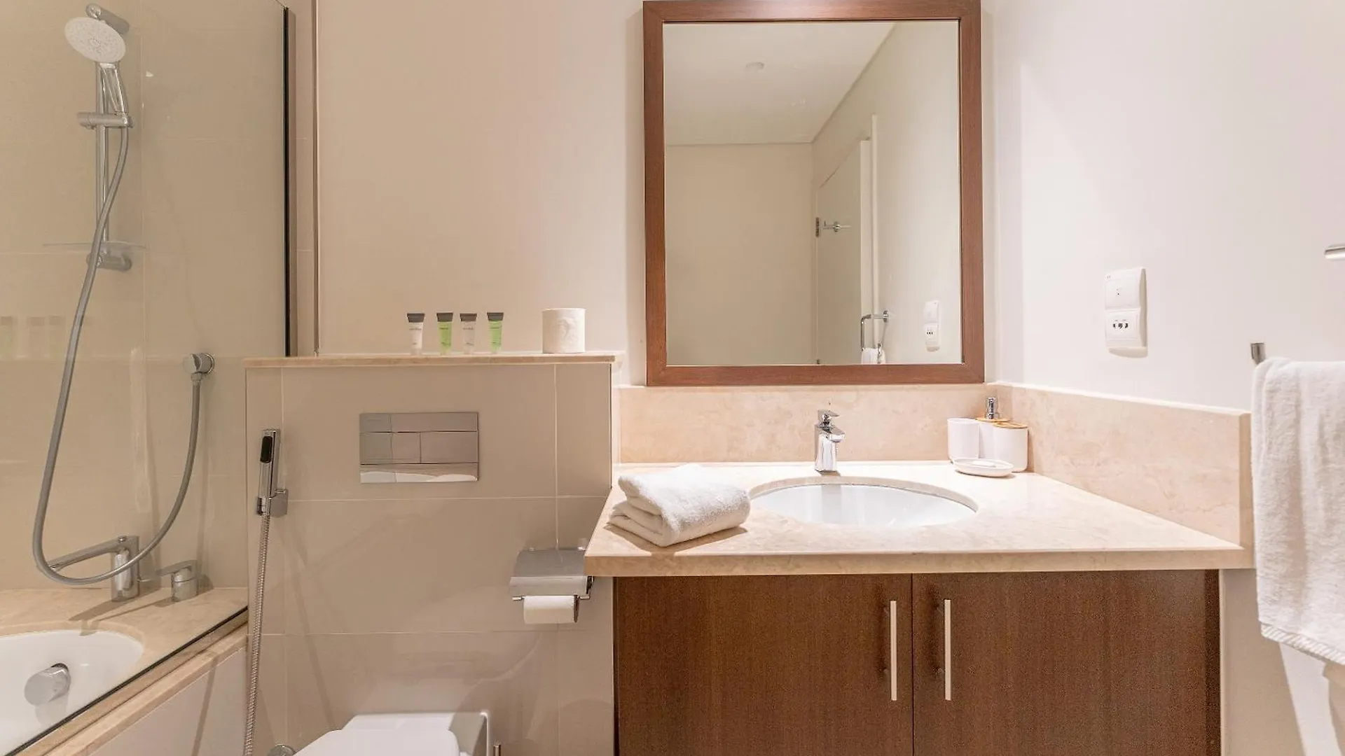 Modern Luxury 2Br Burj Khalifa Partial & Blvd View Apartment Dubai