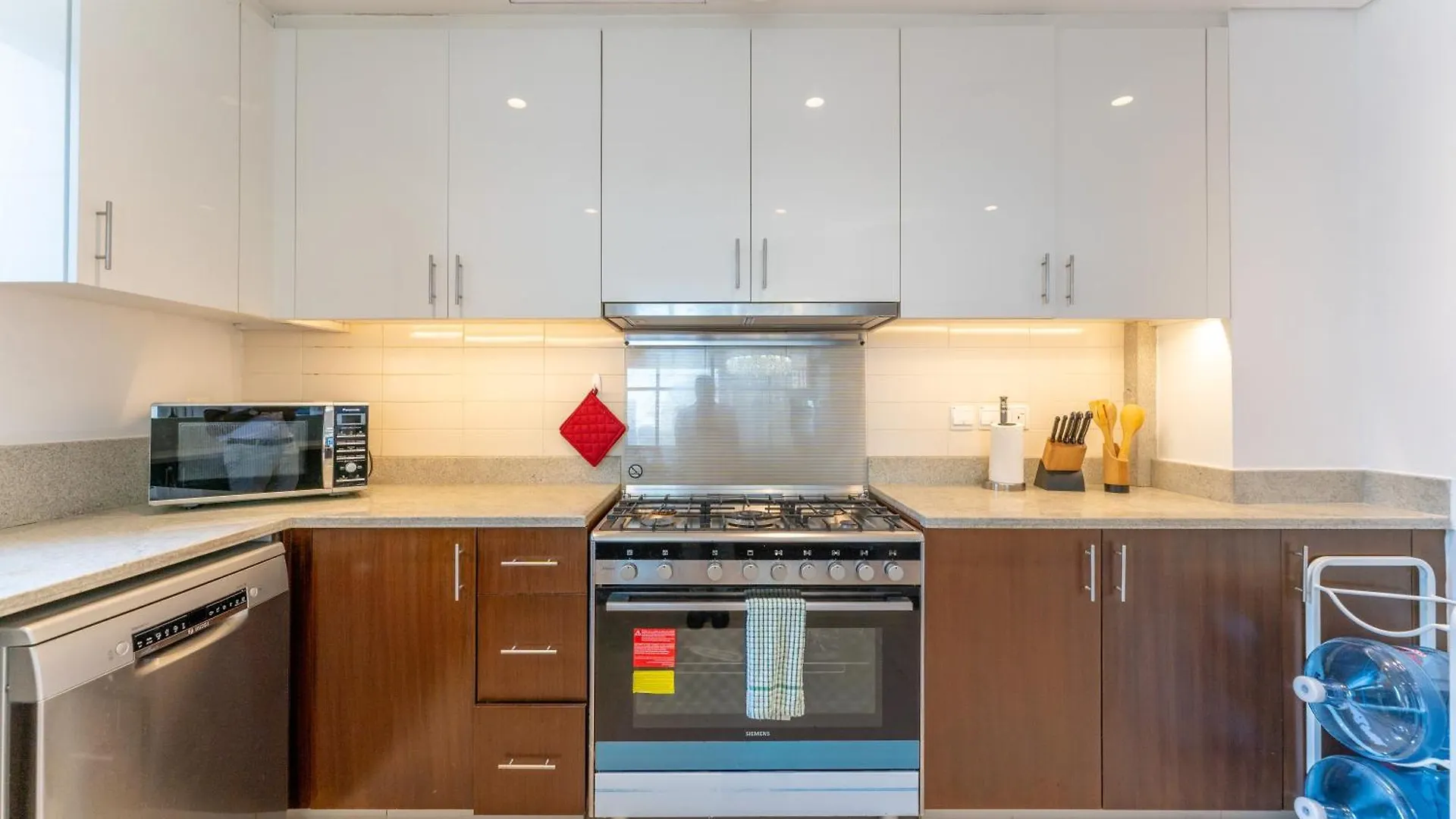 Modern Luxury 2Br Burj Khalifa Partial & Blvd View Apartment Dubai
