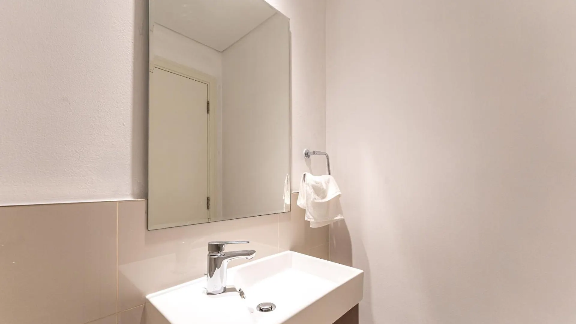 Modern Luxury 2Br Burj Khalifa Partial & Blvd View Apartment Dubai