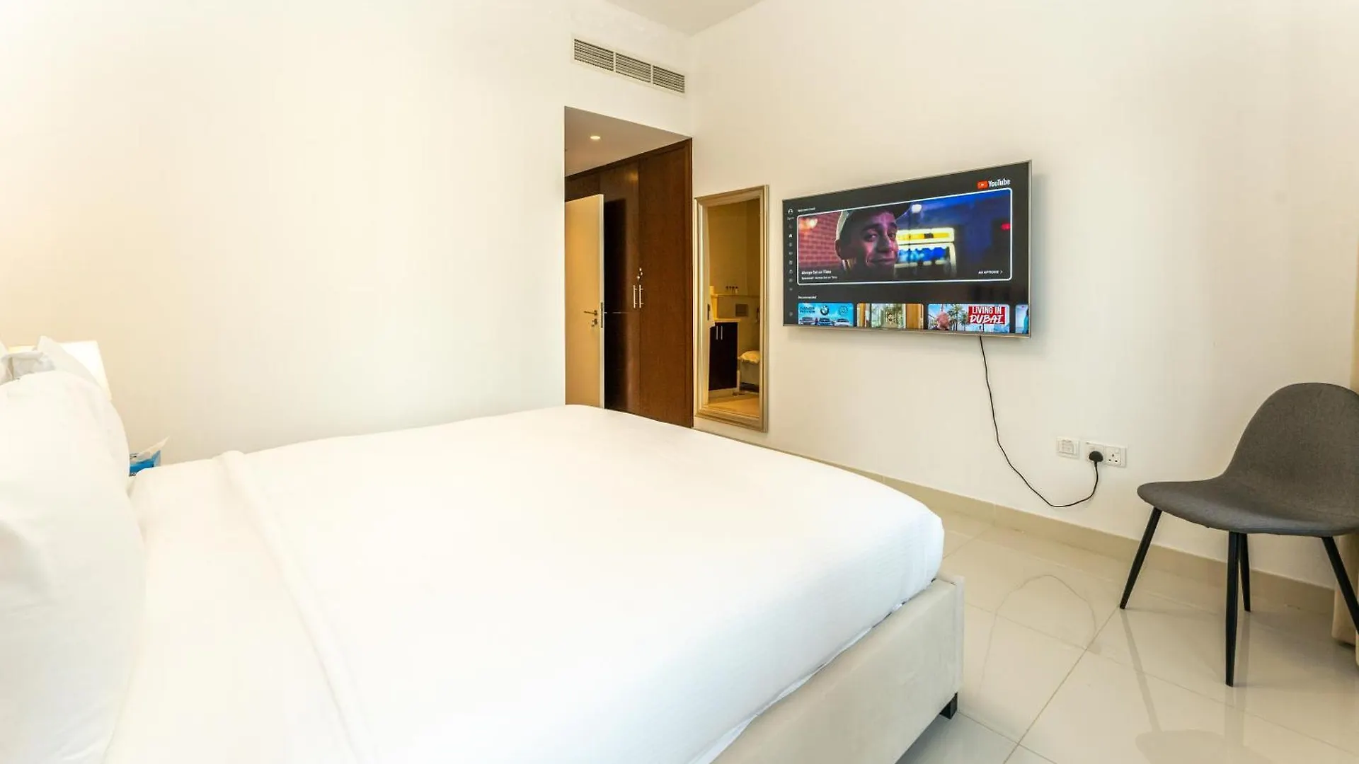 Modern Luxury 2Br Burj Khalifa Partial & Blvd View Apartment Dubai 0*,  United Arab Emirates