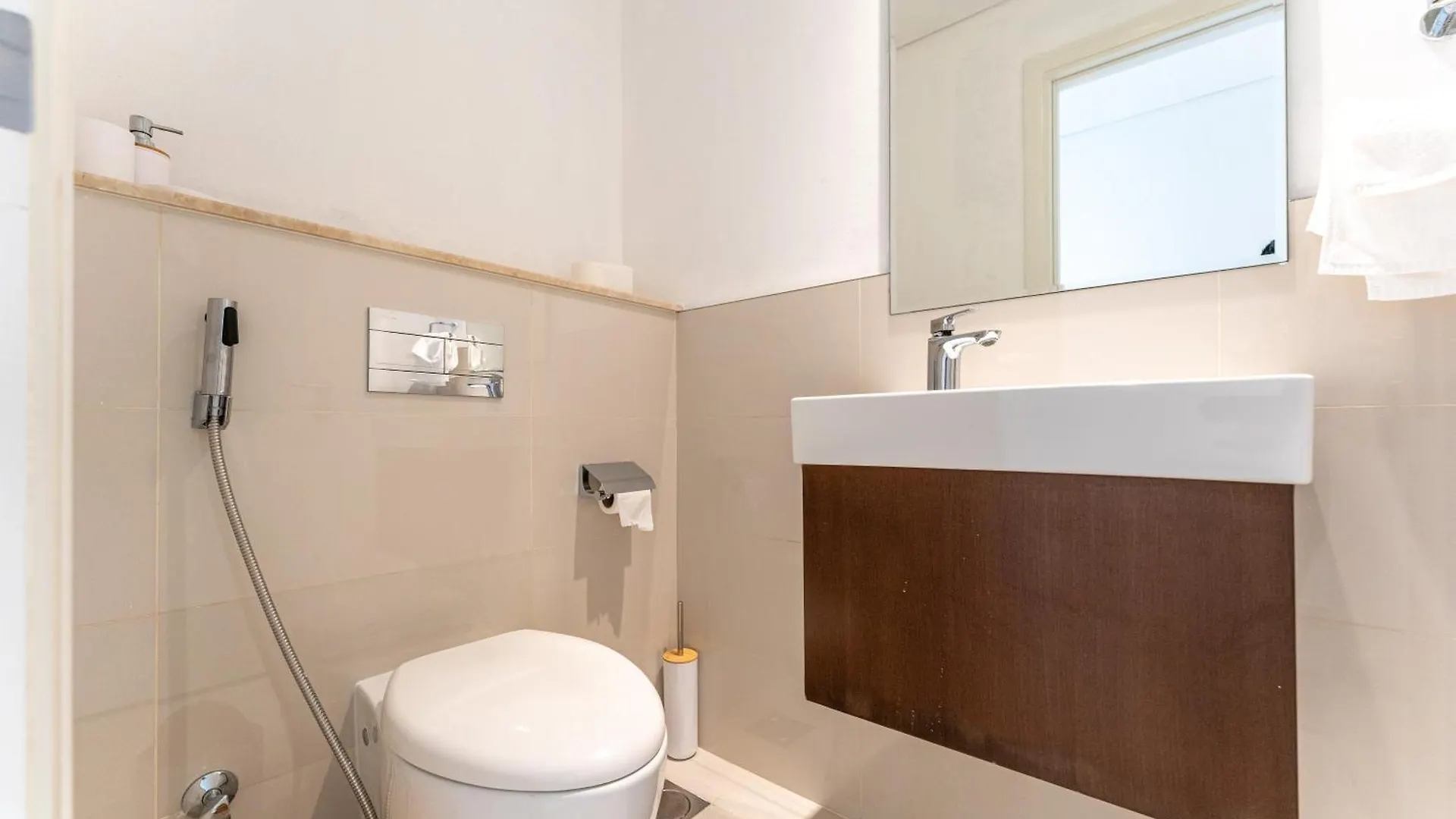 Modern Luxury 2Br Burj Khalifa Partial & Blvd View Apartment Dubai